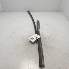 04728933 Guide vetro scendente portiera post sx Jeep Cherokee I XJ 2.5TD 4X4 197