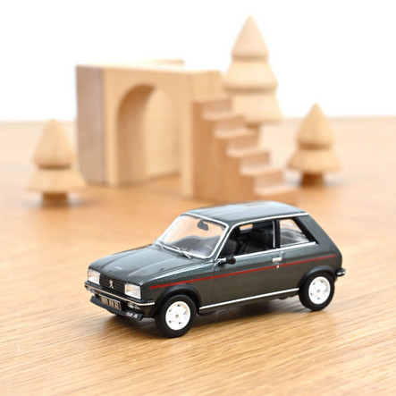 Norev voiture 1979 - 1979, gris