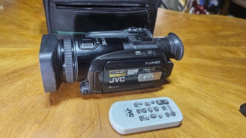 Jvc hd7u 3ccd camcorder - gz-hd7u,