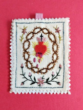 1154) SCAPOLARE IN STOFFA CON RICAMI VARIEGATI "SACRO CUORE DI GESU'"