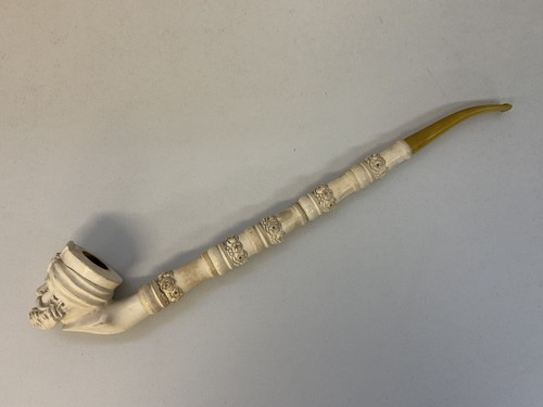 Pipa grande schiuma di - in,