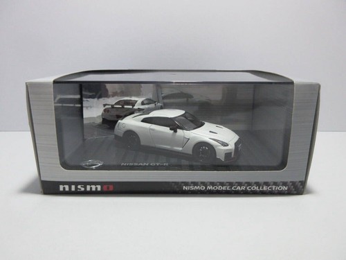 Nissan r r35 nismo - 1/43,