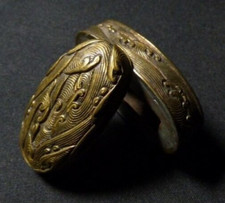 Fuchi Kashira Whitecaps onde intaglio fine spada giapponese attacco Edo antico