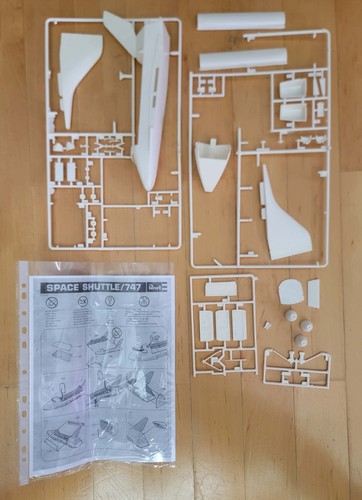 144 revell model - -,