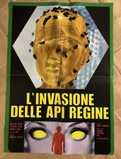 SOGGETTONE L’INVASIONE DELLE API REGINE INVASION OF THE BEE GIRLS Manifesto 1F
