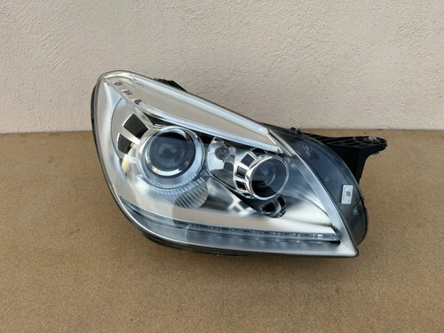 Faro proiettore anteriore