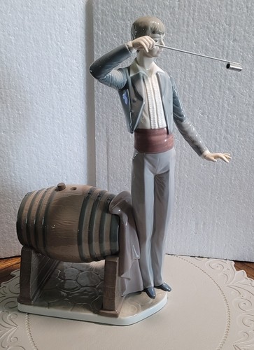 Lladró porcelain figurine - porcelain,