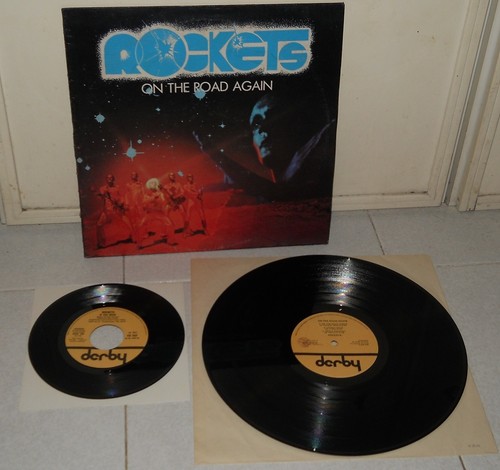 Rockets the road - on,