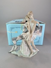 Lladro 1017- Idyl- Harlequin &