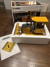 Ertl John Deere 650H Dozer