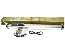 Attuatore lineare pneumatico