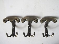 TRE ATTACCAPANNI/APPENDINI IN