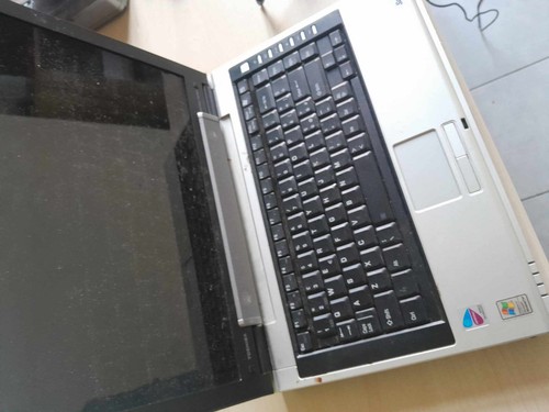 Computer portatile toshiba - computer,