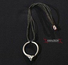 Un bellissimo ciondolo da un vecchio orecchino tuareg - TSABIT - argento massiccio - Niger