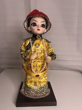 Statua di bambola cinese