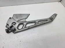 SUZUKI GSR 600 2008 SUPPORTO PEDANA STAFFA SINISTRA