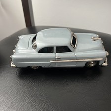 Berlina in latta vintage anni