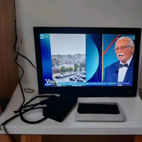 Monitor toshiba lcd - tv,