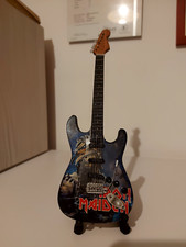 CHITARRA IN MINIATURA IRON