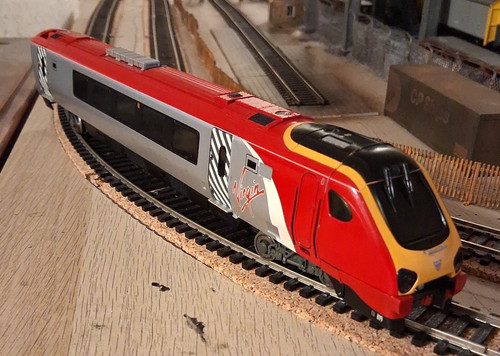 Bachmann virgin voyager - virgin,