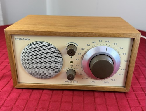 Henry kloss tivoli audio - kloss, model