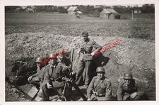 Soldati Con Lanciarazzi 36 In Azione A Schkloff Fronte Est