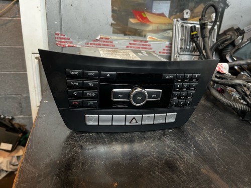 Mercedes c220 w204 - 2012, radio