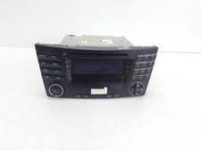 AUTORADIO PER MERCEDES Classe E S. Wagon W211 2° Serie A2118702790 (07>)