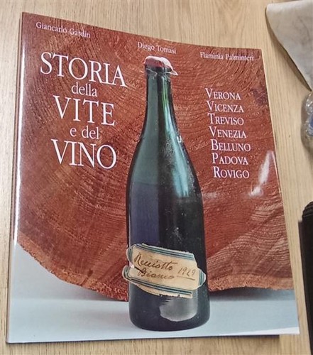 Storia della vite del vino - della,