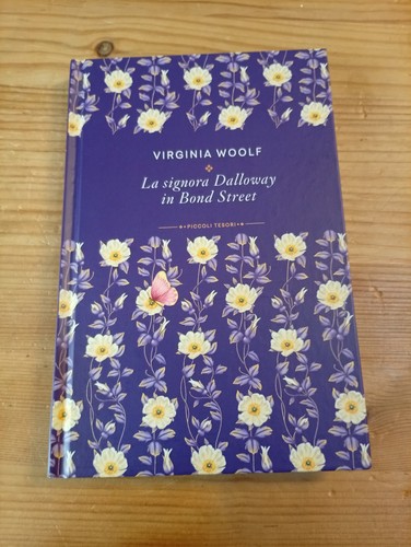 Signora dalloway bond - dalloway, in