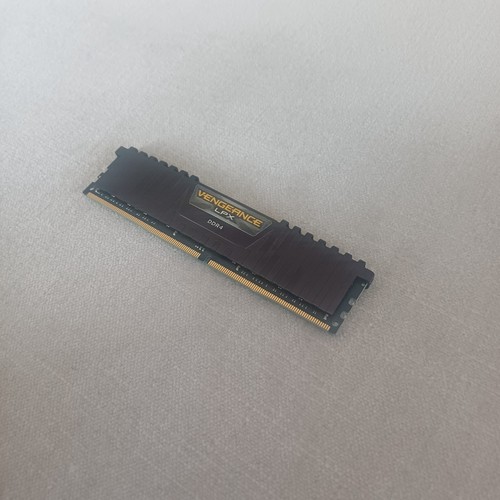 Corsair vengeance lpx 8gb - corsair,