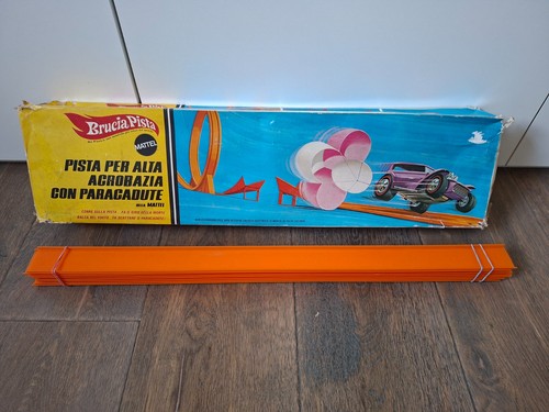Hot wheel drag - wheel, chute
