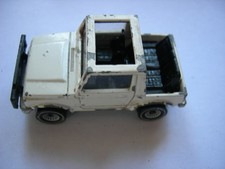 Siku 1072 Suzuki SJ 413 weiß bespielt