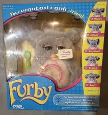 Raro, mai aperto 2005 Hasbro TIGER FURBY grigio/bianco/occhi blu #59502/59294 con CUCCHIAIO