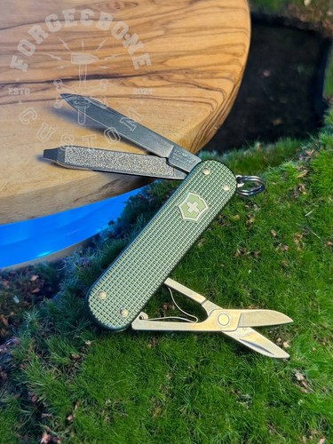 Victorinox classic alox - victorinox,