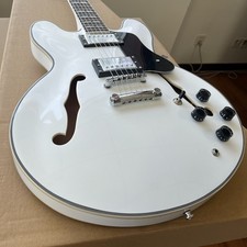 chitarra elettrica semi vuota