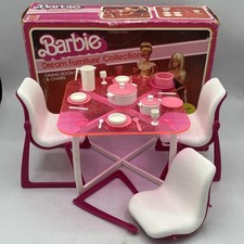 Tavolo e sedie da pranzo