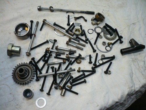 Lot visserie carter moteur - et,