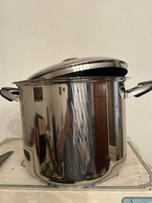 Pentola  Con Coperchio acciaio inox18/10 Bavaria Italia Rimanenza Magazzino