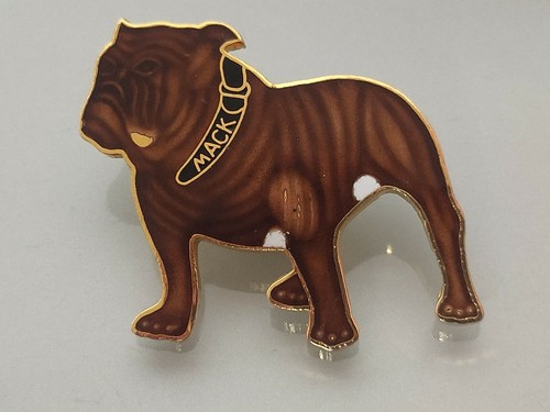 Antiguo pin grande - antiguo, mack
