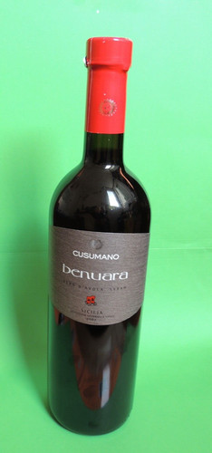 Vino benuara nero - nero, d'avola