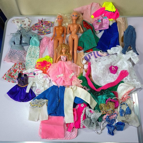 Pacchetto barbie vestiti - pacchetto,