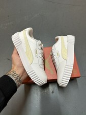 Scarpe da donna Puma Carina