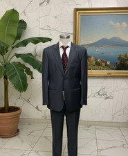 Elegante abito uomo da