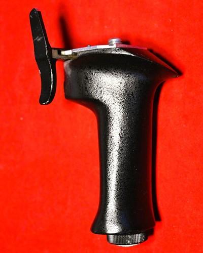 Poignee revolver pistol - revolver, grip