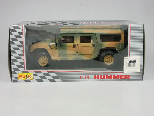 Maisto hummer station - 1/18,