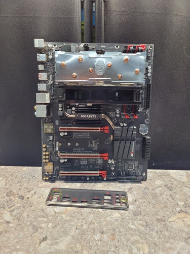 Combo gigabyte - *combo,