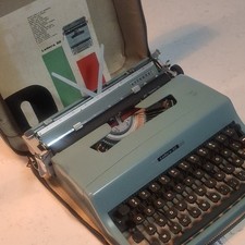 Olivetti Lettera 32 "QZERTY"