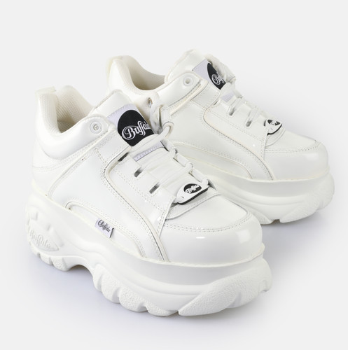 Sneakers/stivali/scarpe