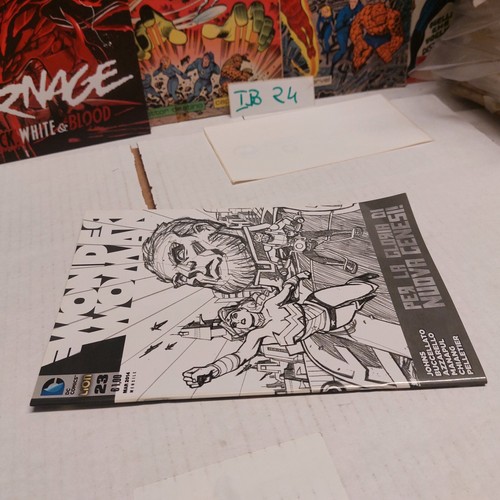 Wonder woman variant - woman, 23